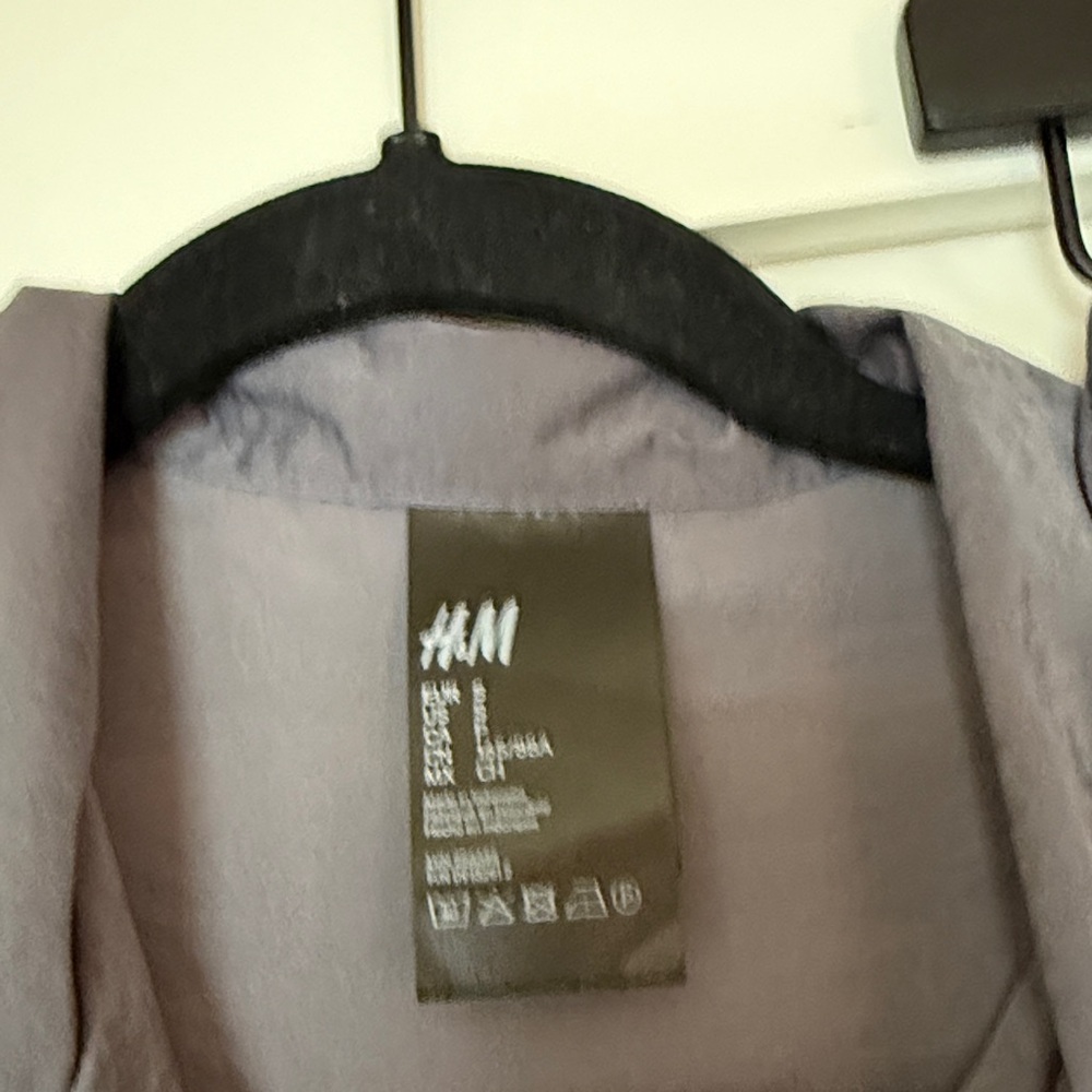 H&M Charcoal Gray Satin-Feel Button-Down Set Size Small EUC - Picture 4 of 4
